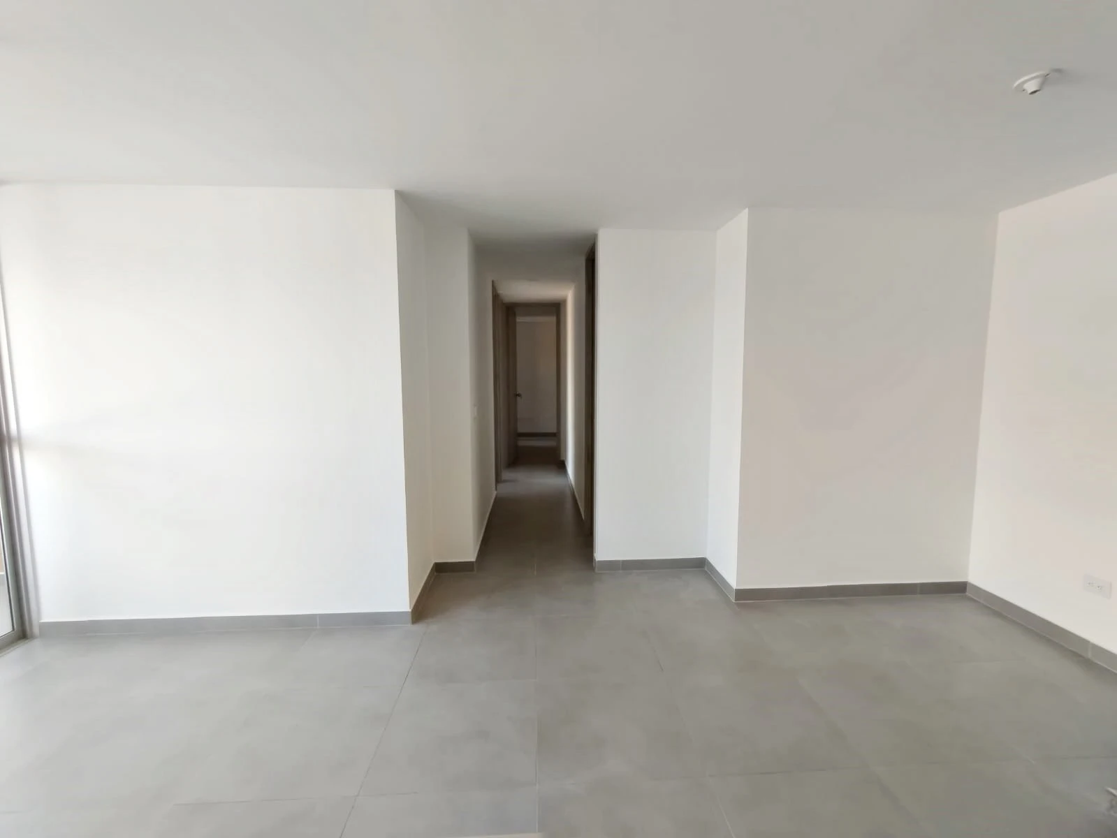 Apartamento en arriendo sector las Lomitas 