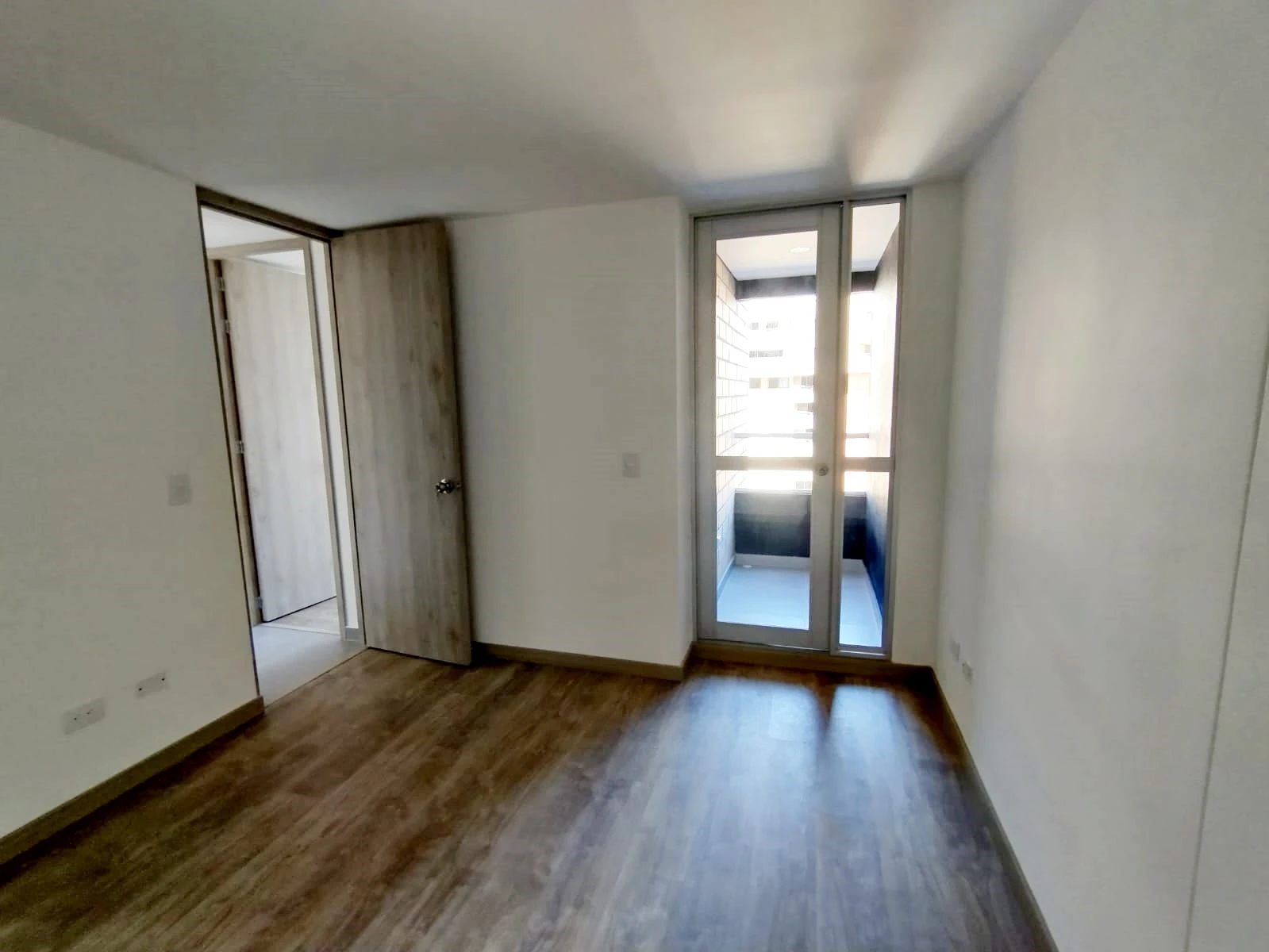 Apartamento en arriendo sector las Lomitas 