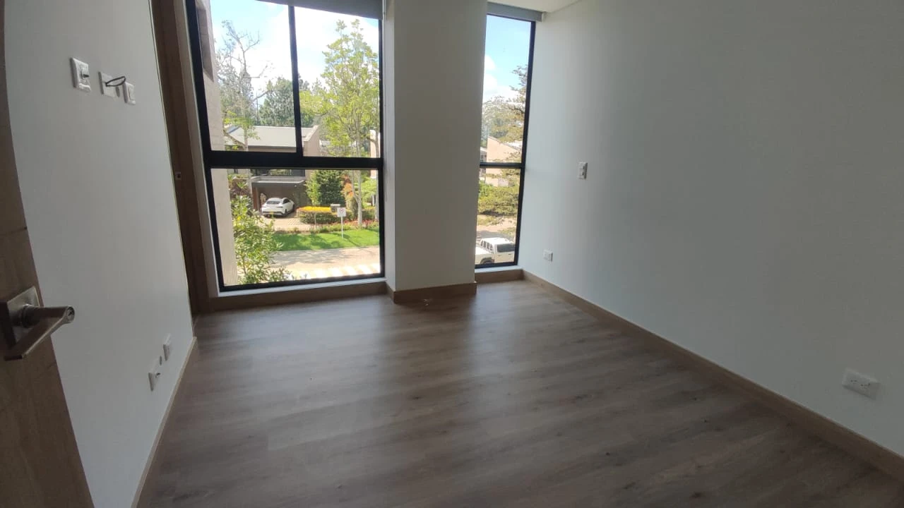 Apartamento en arriendo en Llanogrande- Verdi 