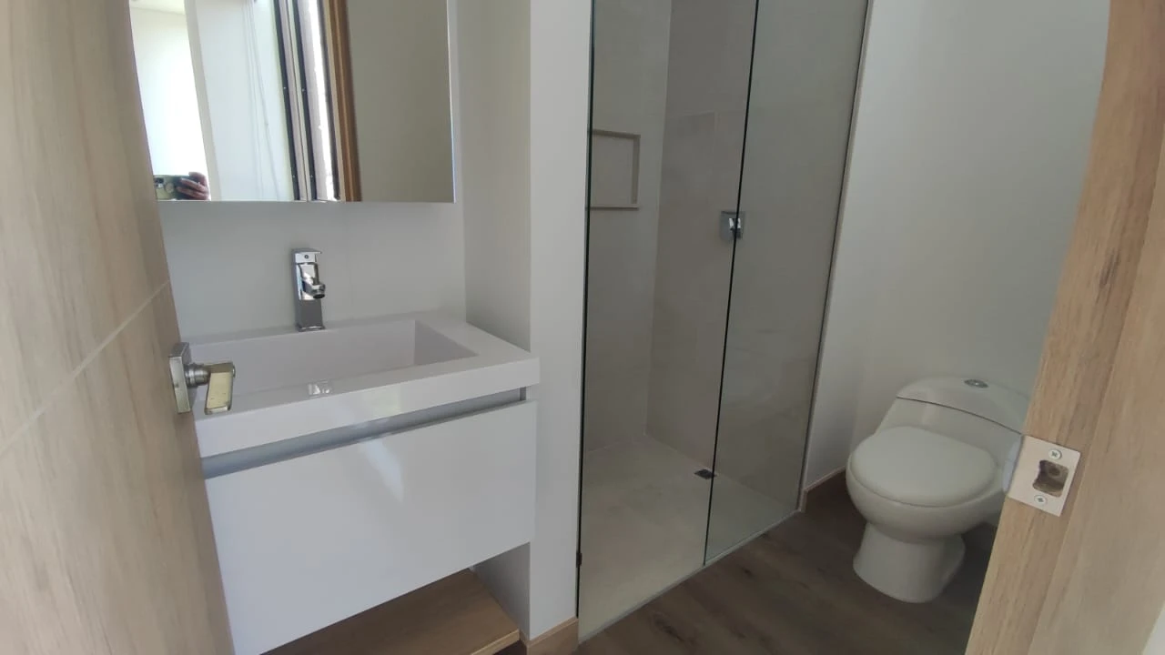 Apartamento en arriendo en Llanogrande- Verdi 