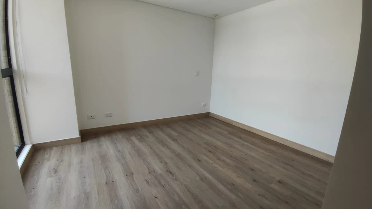 Apartamento en arriendo en Llanogrande- Verdi 