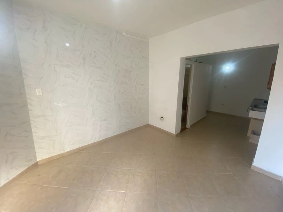 Local en arriendo a 2 cuadras del parque