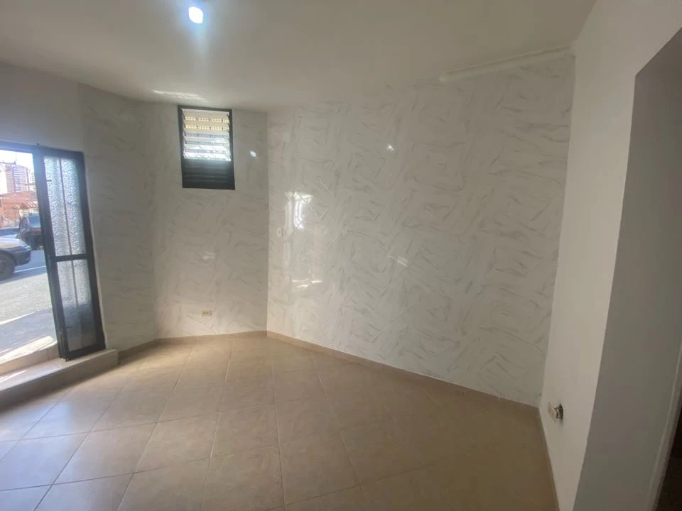 Local en arriendo a 2 cuadras del parque