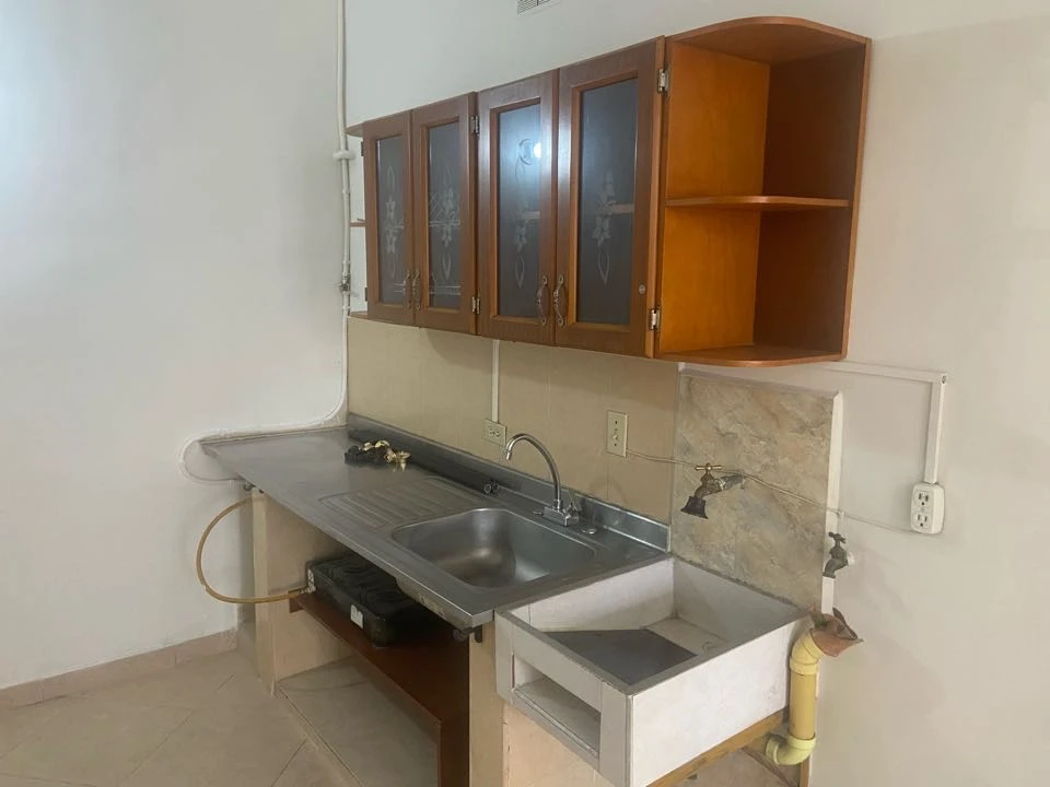 Local en arriendo a 2 cuadras del parque