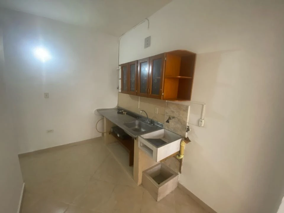 Local en arriendo a 2 cuadras del parque