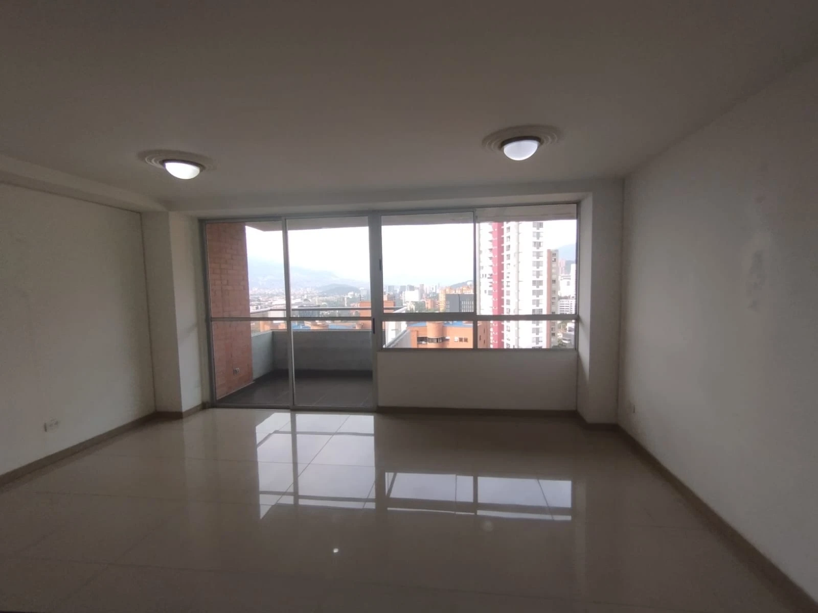 Apartamento en Arriendo Sector Santa María de los Ángeles