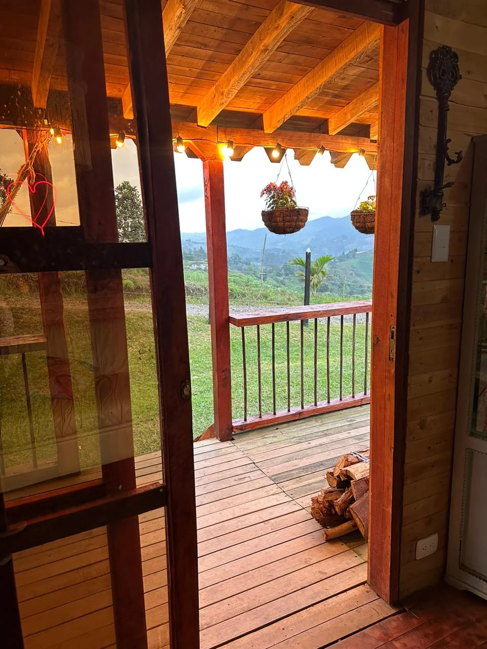 Cabaña en venta en la vía principal de Guatapé- Antioquia. 