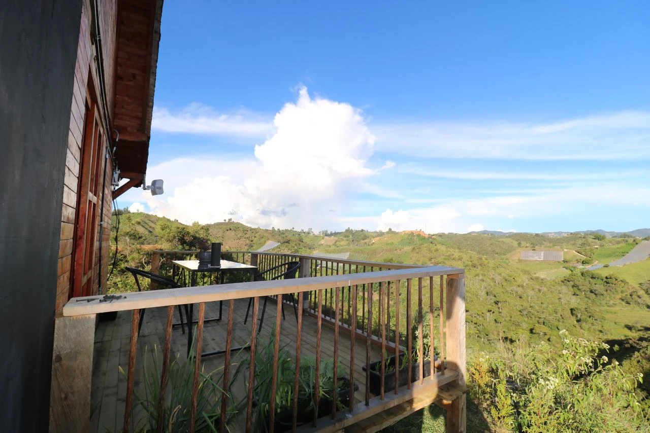 Cabaña en venta en la vía principal de Guatapé- Antioquia. 