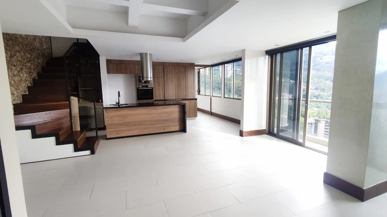 apartamento en arriendo sector superior padre marianito