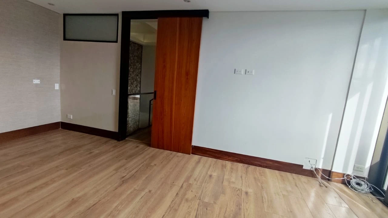 apartamento en arriendo sector superior padre marianito