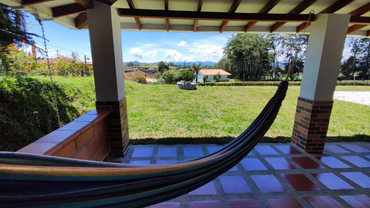 Apartaestudio en arriendo en Marinilla- vía Santuario 