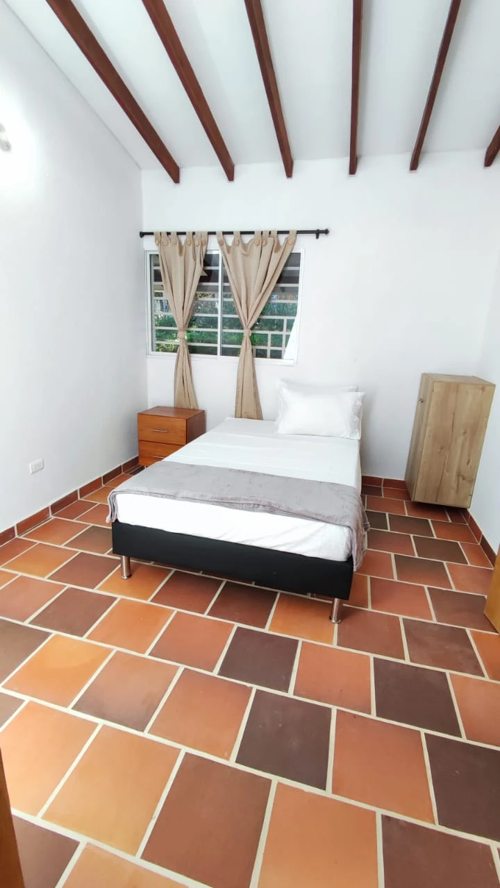 Apartaestudio en arriendo en Marinilla- vía Santuario 