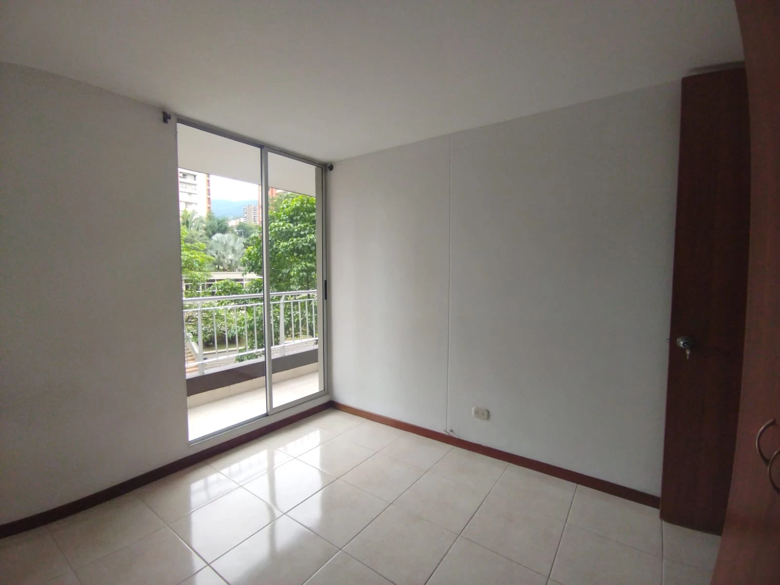 Arriendo Apartamento en Envigado Las Antillas