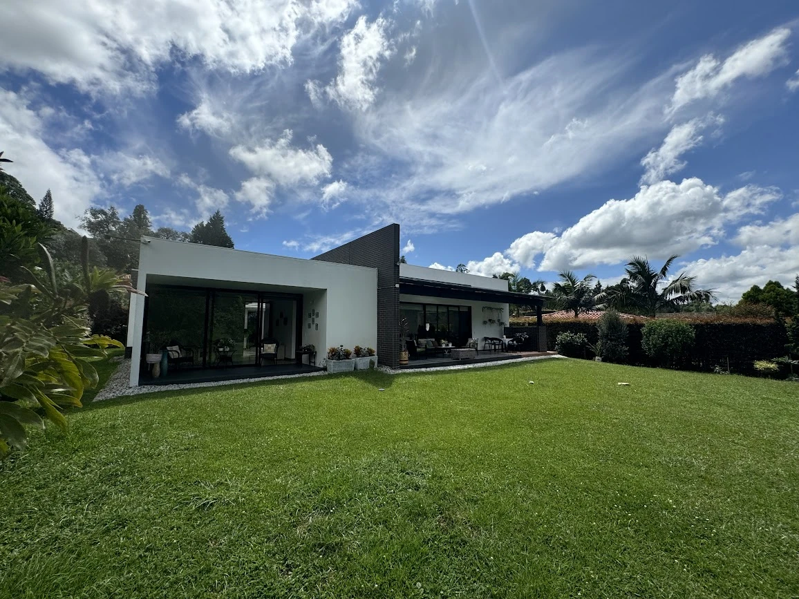 CASA LOTE EN VENTA LA CLARITA - GUARNE 