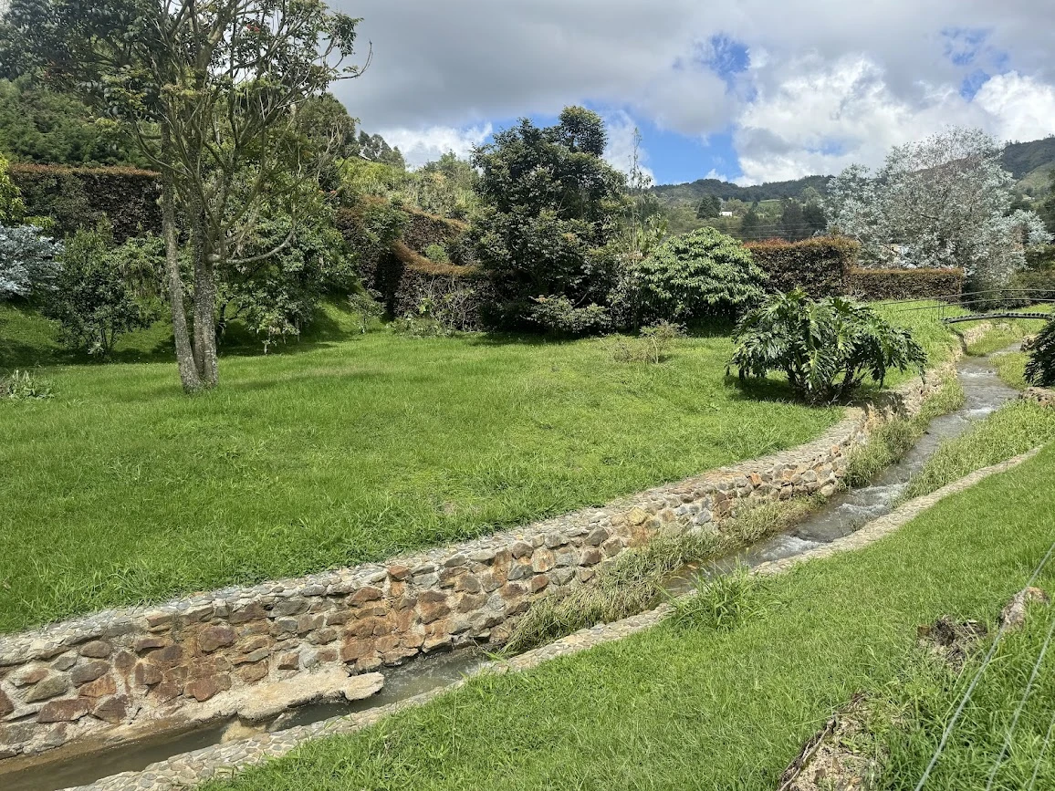 CASA LOTE EN VENTA LA CLARITA - GUARNE 