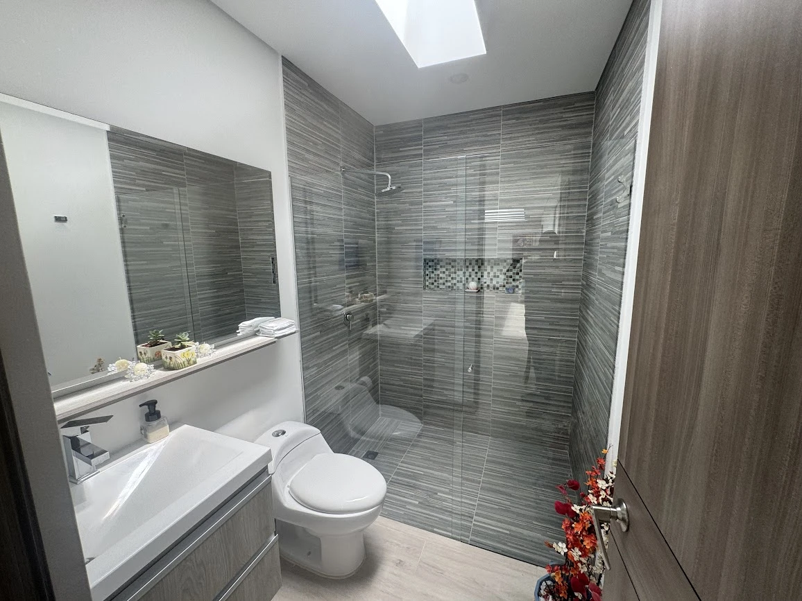 CASA LOTE EN VENTA LA CLARITA - GUARNE 