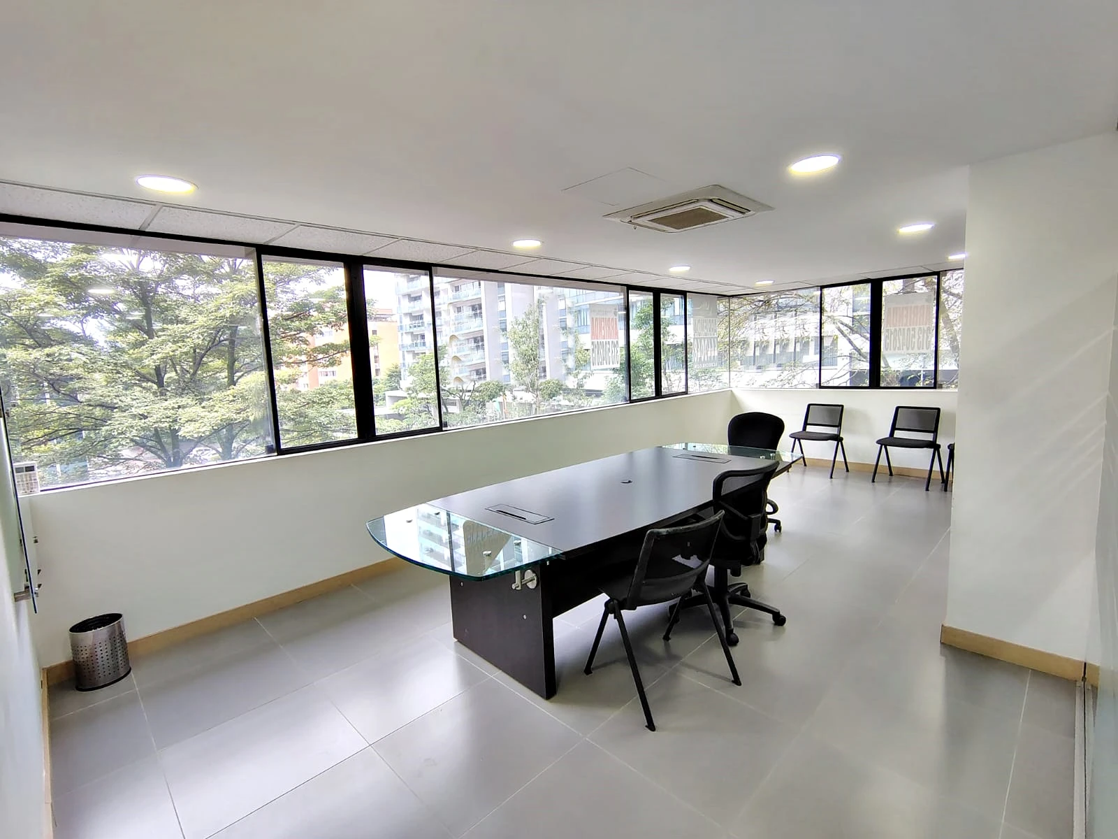 Oficina en arriendo sector Milla de Oro