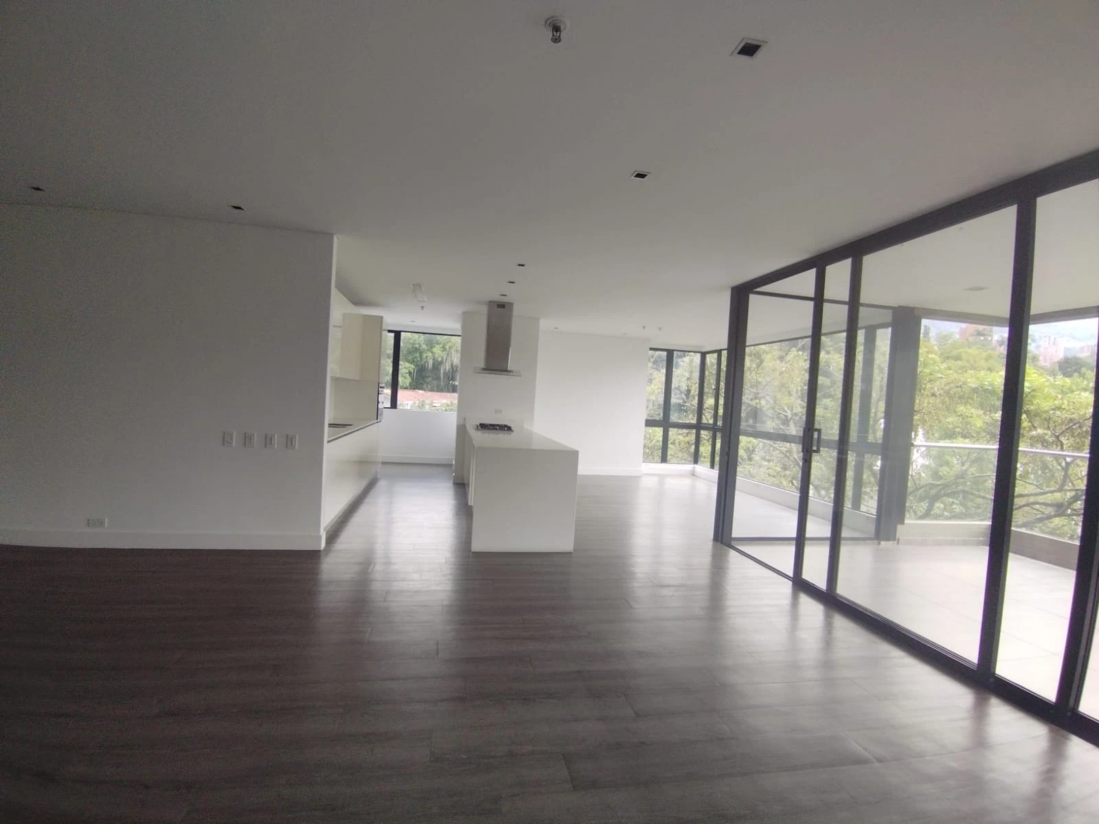 Arriendo Apartamento en el Poblado Sector loa Balsos