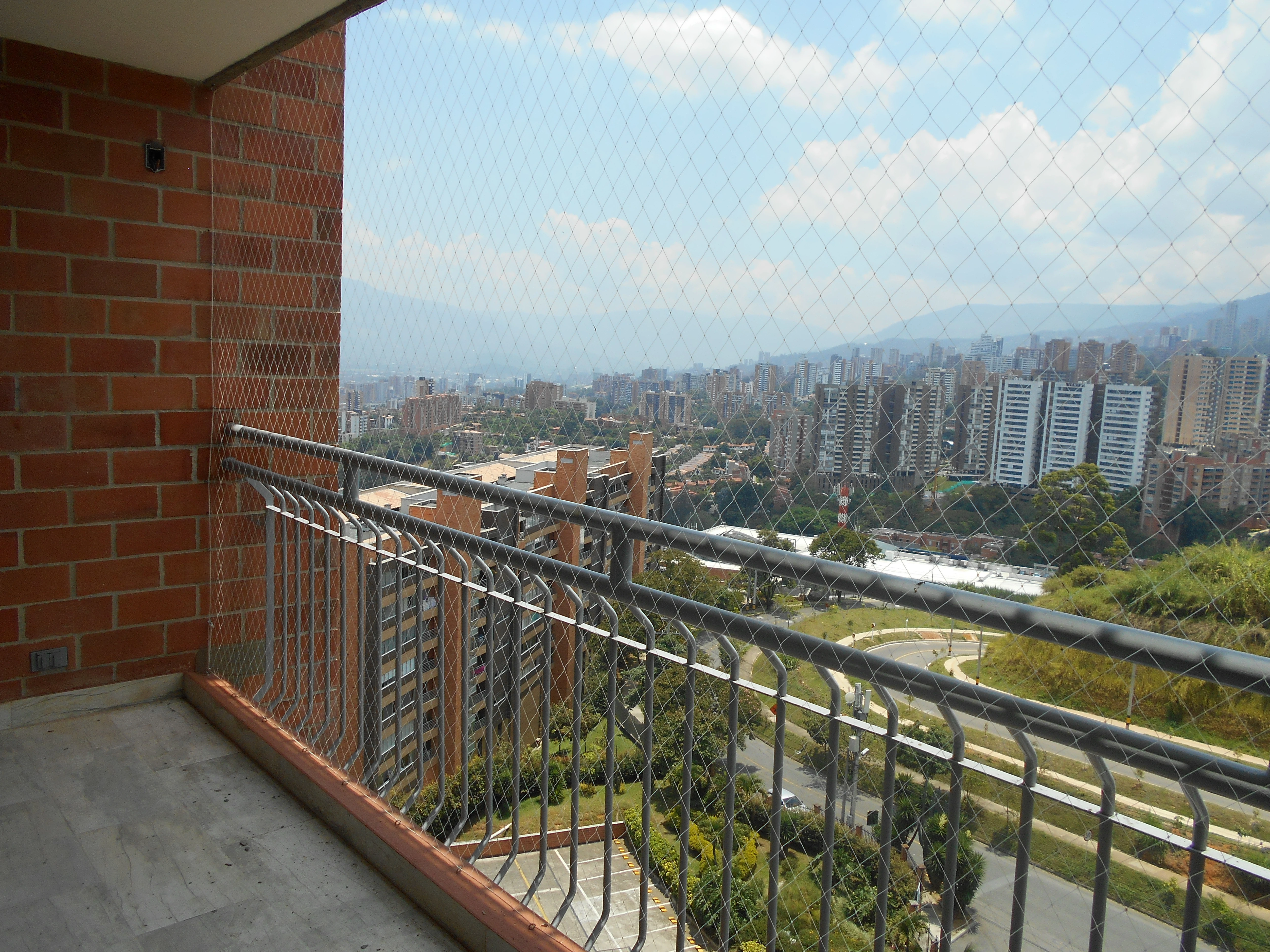 Apartamento en Arriendo sector loma del escobero