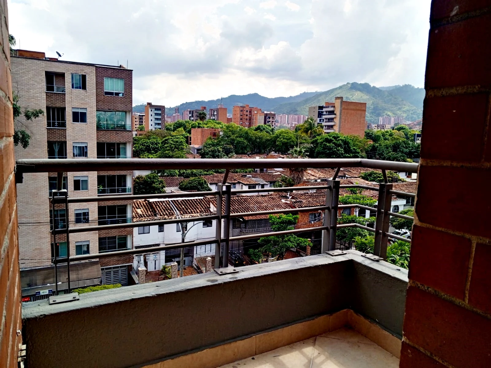 Aparta estudio en arriendo belén la palma 