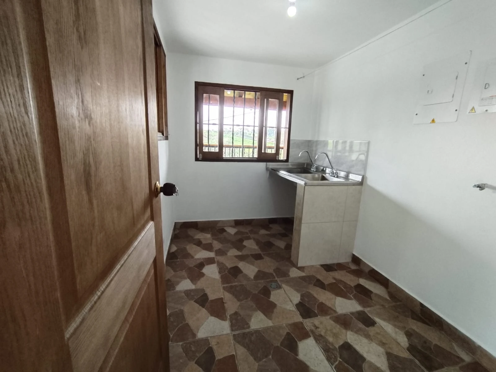 CASA LOTE EN ARRIENDO ALTO VALLEJO, RIONEGRO 
