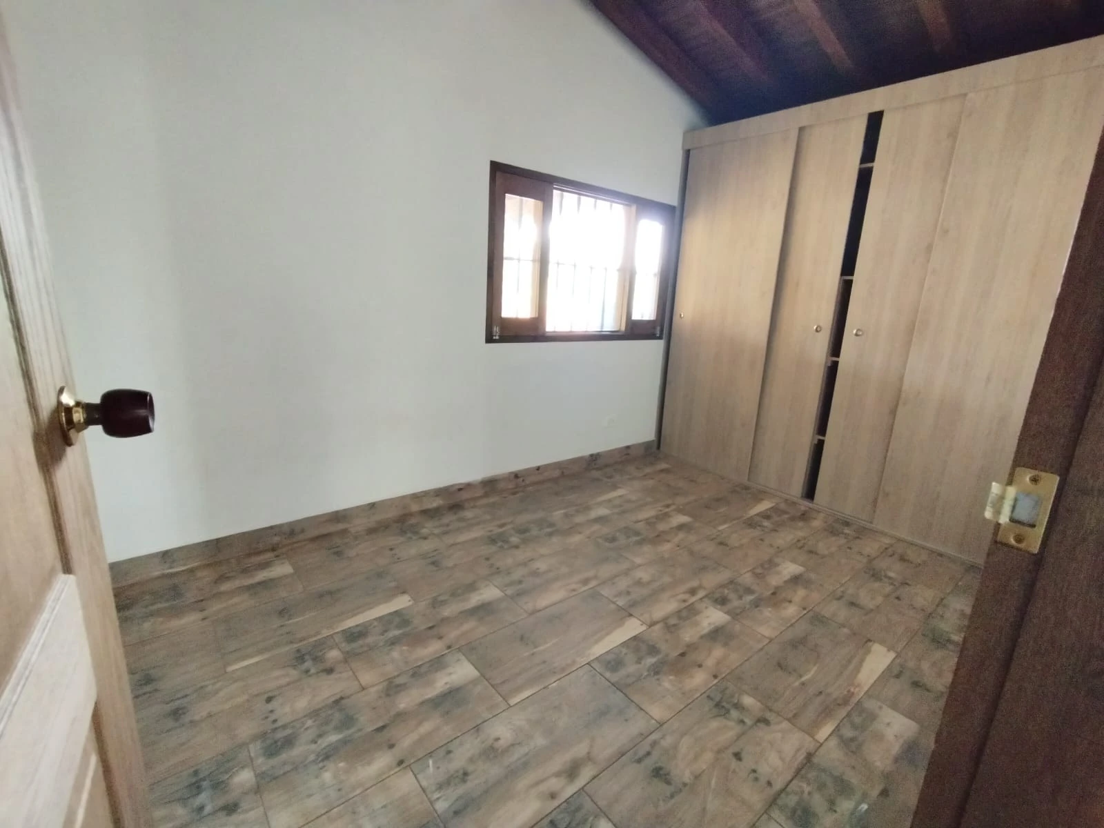 CASA LOTE EN ARRIENDO ALTO VALLEJO, RIONEGRO 