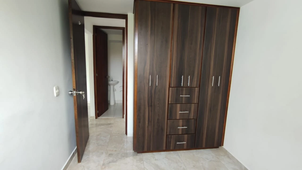 Apartamento en arriendo en rionegro sector fontibon 