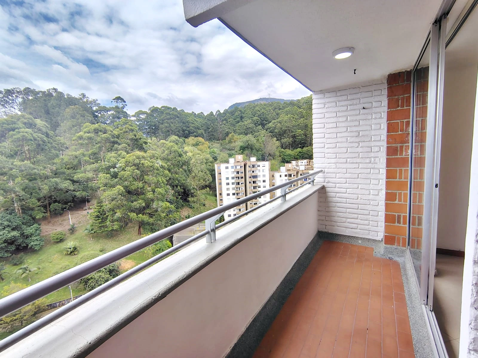 Apartamento en arriendo sector Loma del Indio