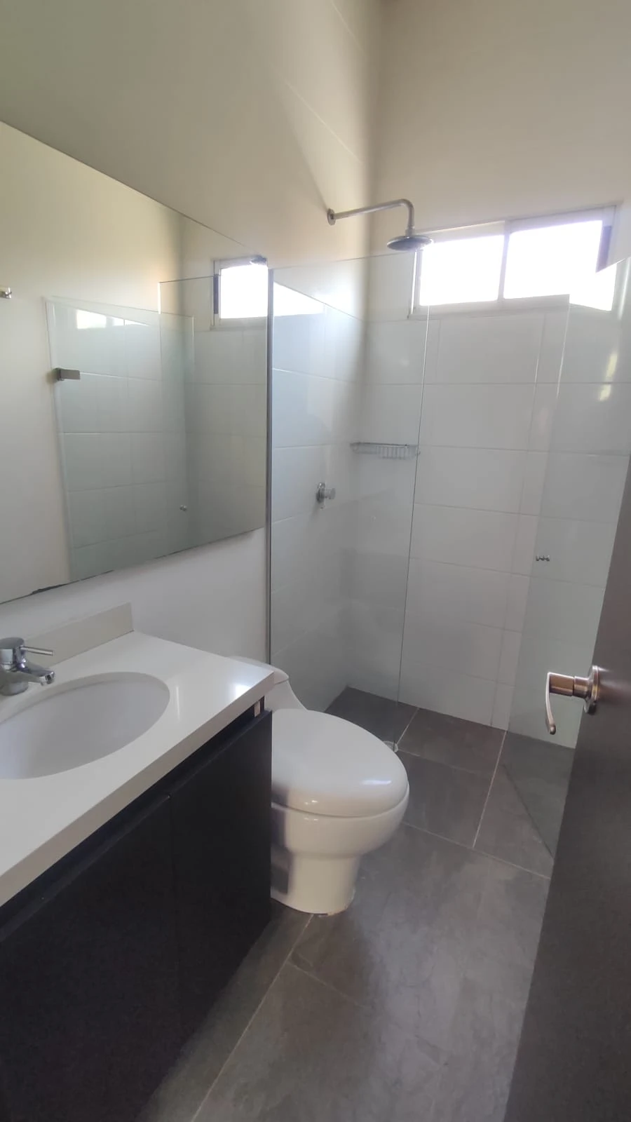 Casa en arriendo en Rionegro en sector los colegios 