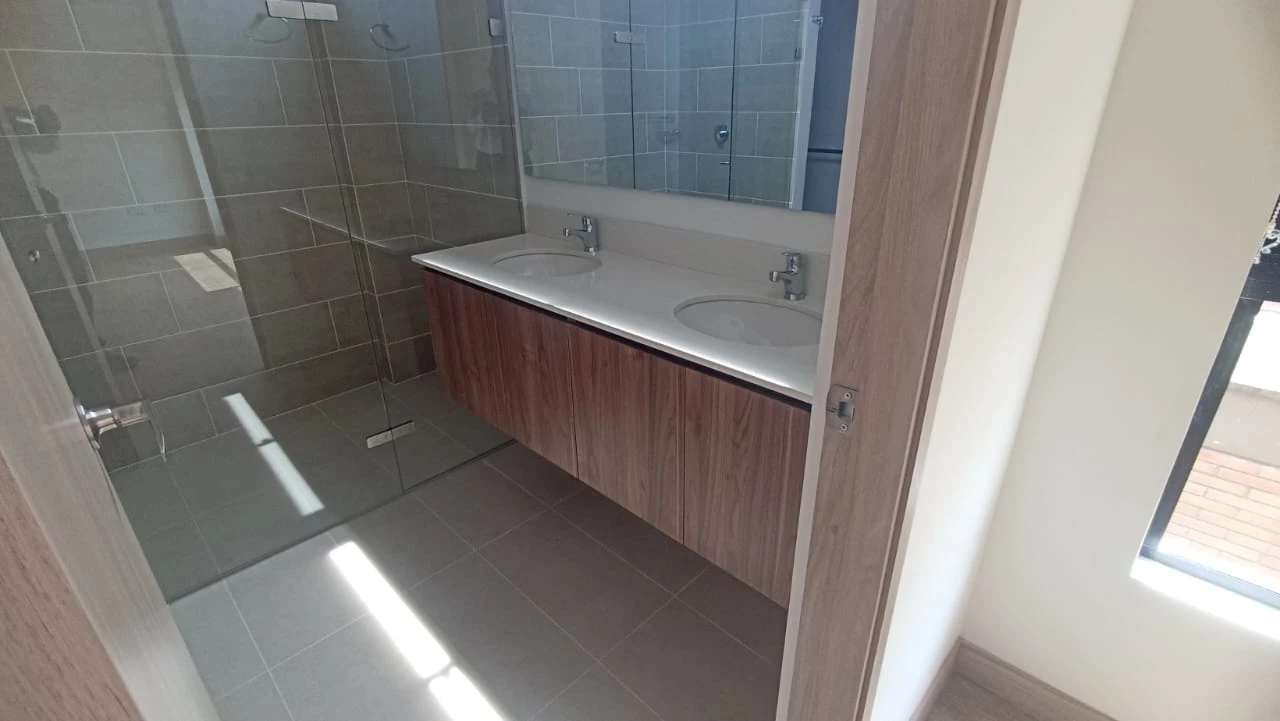 casa en arriendo en rionegro - gualanday 