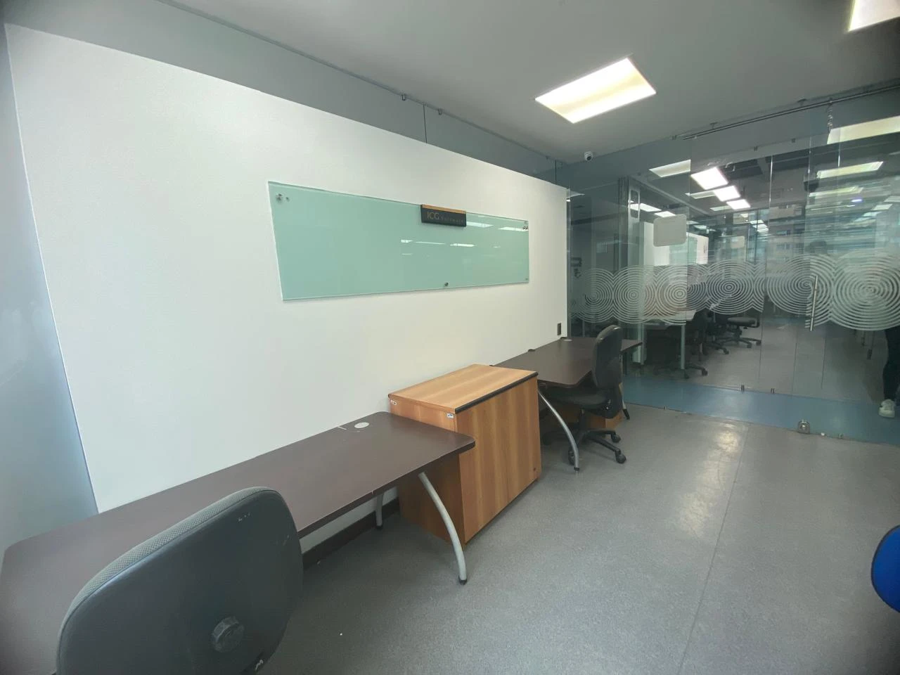 Arriendo Oficina en el Poblado  ciudad del Rio