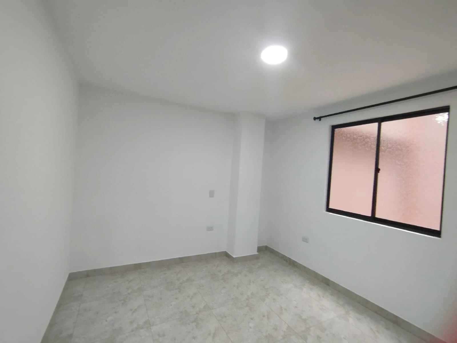 Arriendo Apartamento sector Manrique Central