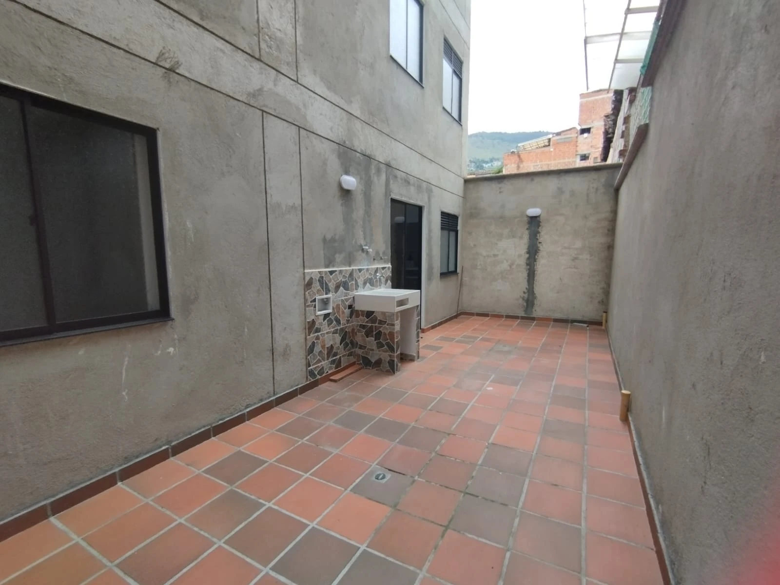 Arriendo Apartamento sector Manrique Central