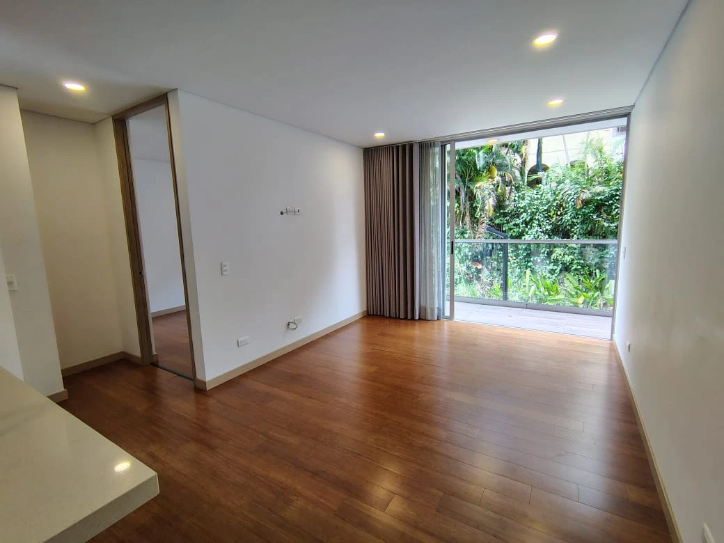 Arriendo Apartamento en el Poblado