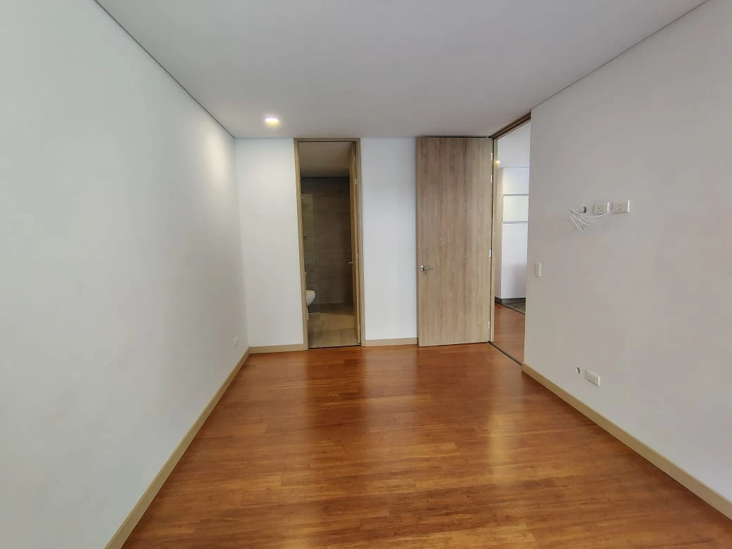 Arriendo Apartamento en el Poblado