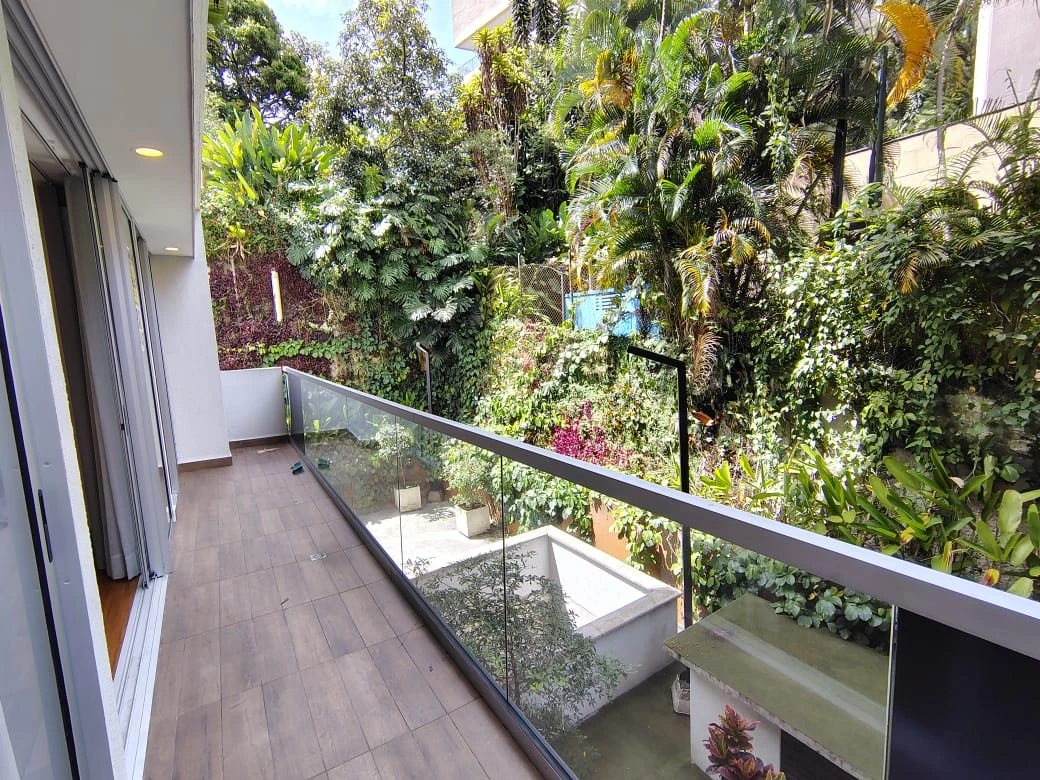 Arriendo Apartamento en el Poblado