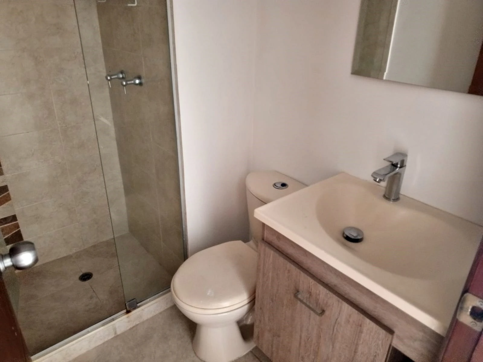 Apartamento para arrendar en la Mota, Belén 