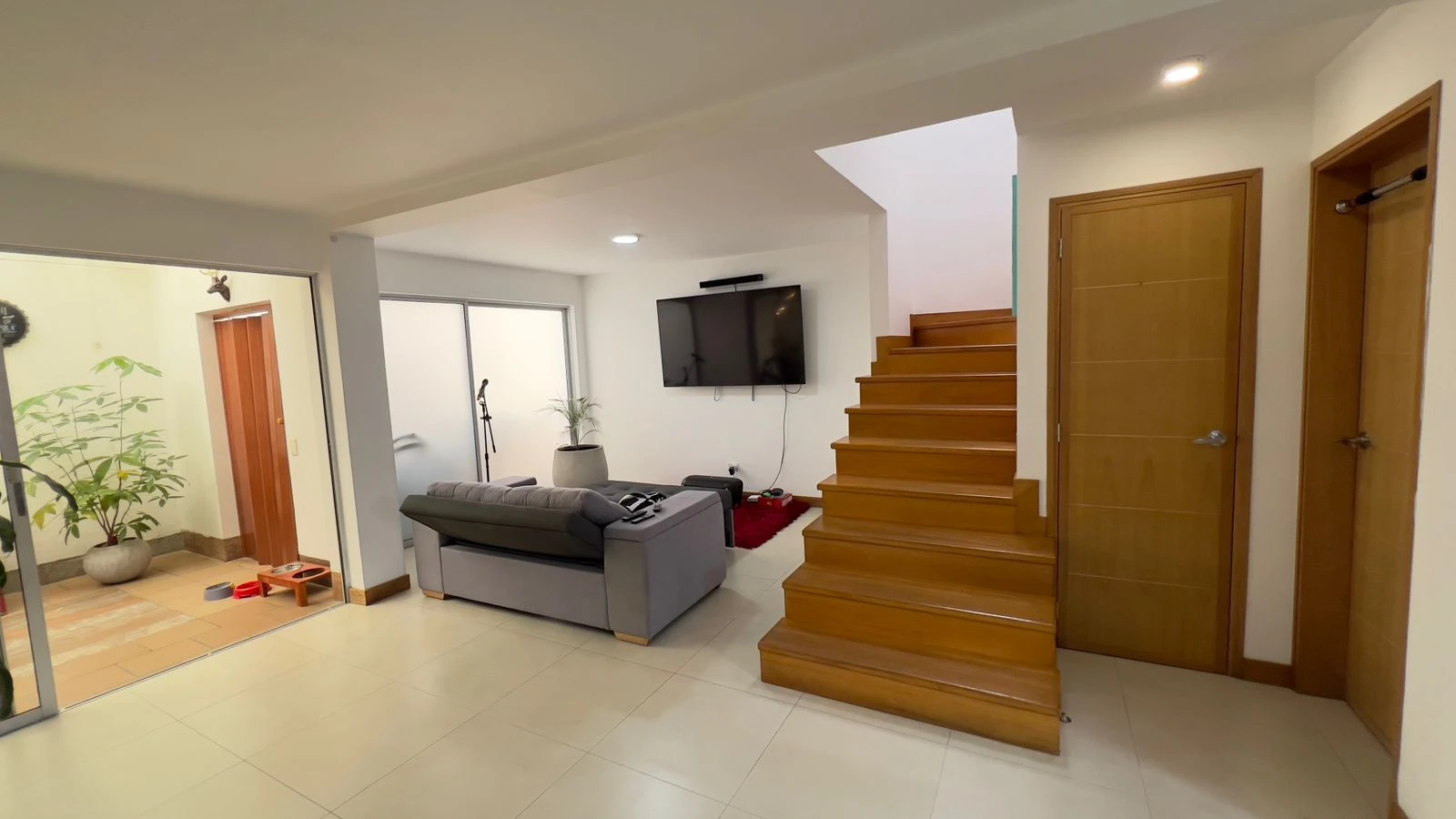 CASA EN ARRIENDO EN PIETRASANTA, SAN ANTONIO
