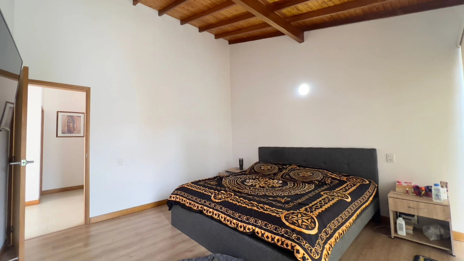 CASA EN ARRIENDO EN PIETRASANTA, SAN ANTONIO