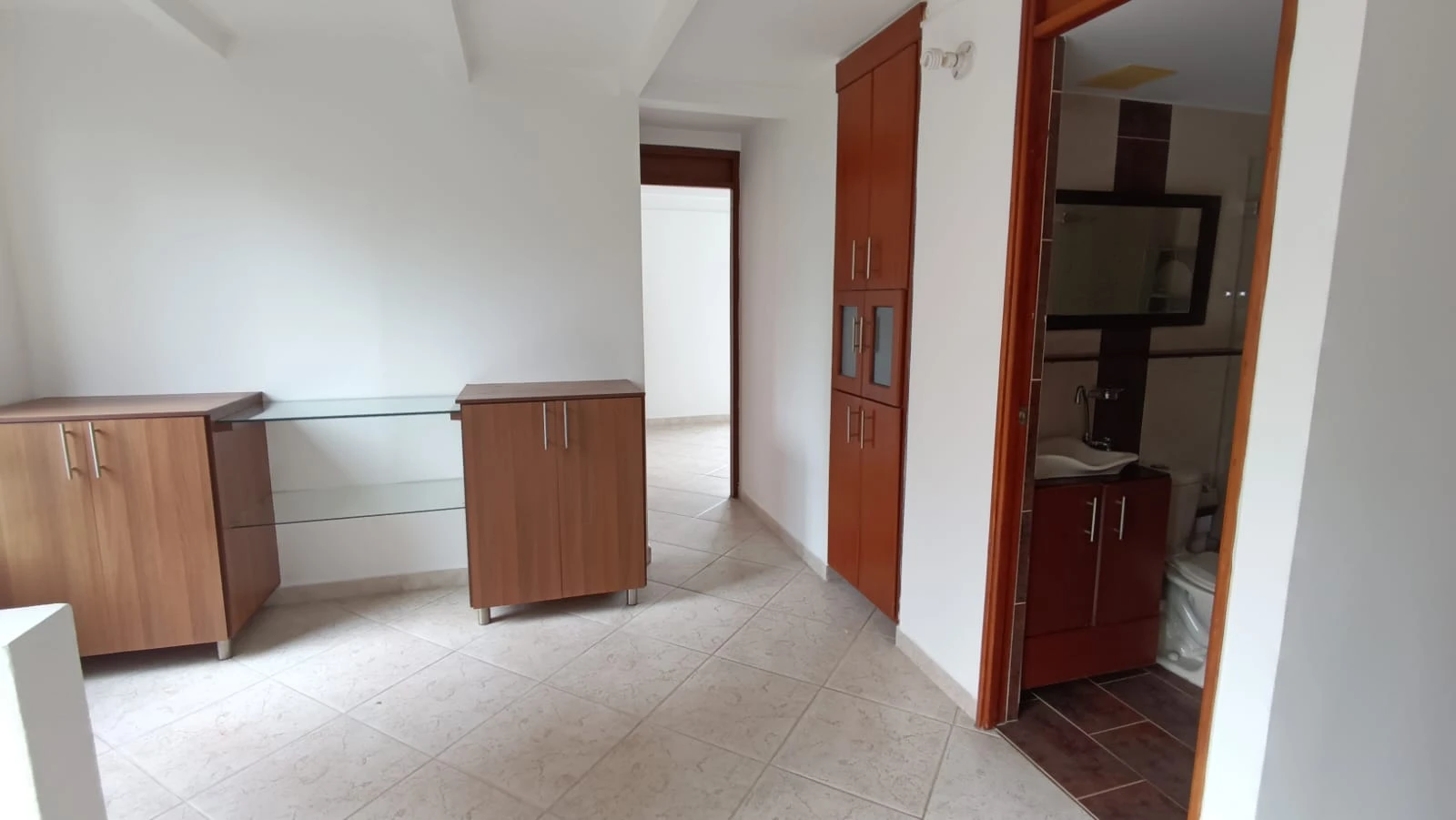 Apartamento en Arriendo Loma del Indio Medellin