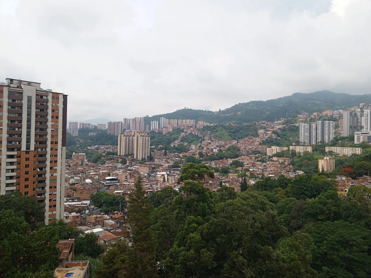 Apartamento en arriendo en la Loma De Los Bernal, Belén 