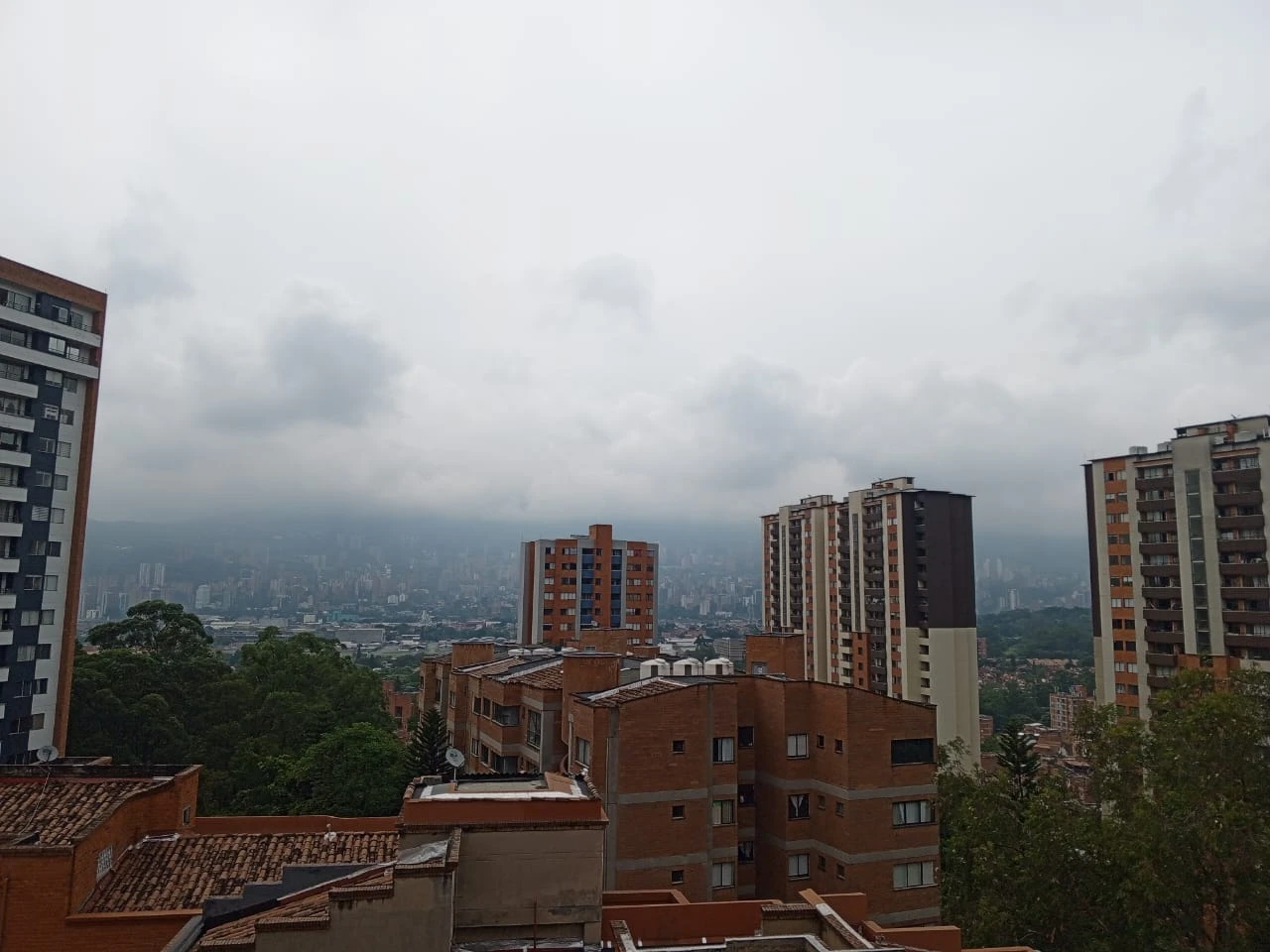 Apartamento en arriendo en la Loma De Los Bernal, Belén 