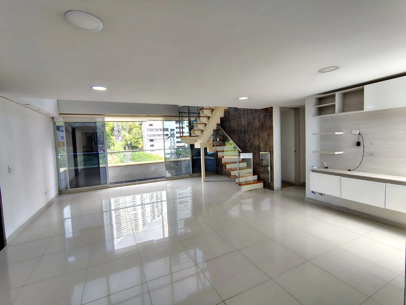 Penthouse en arriendo sector loma del Indio