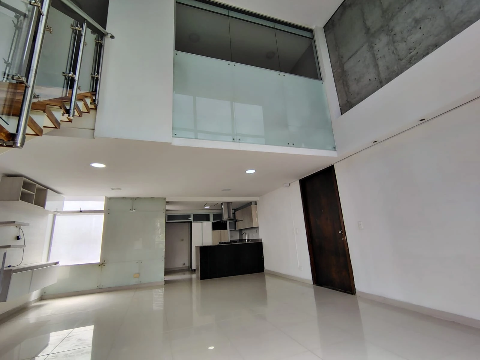 Penthouse en arriendo sector loma del Indio