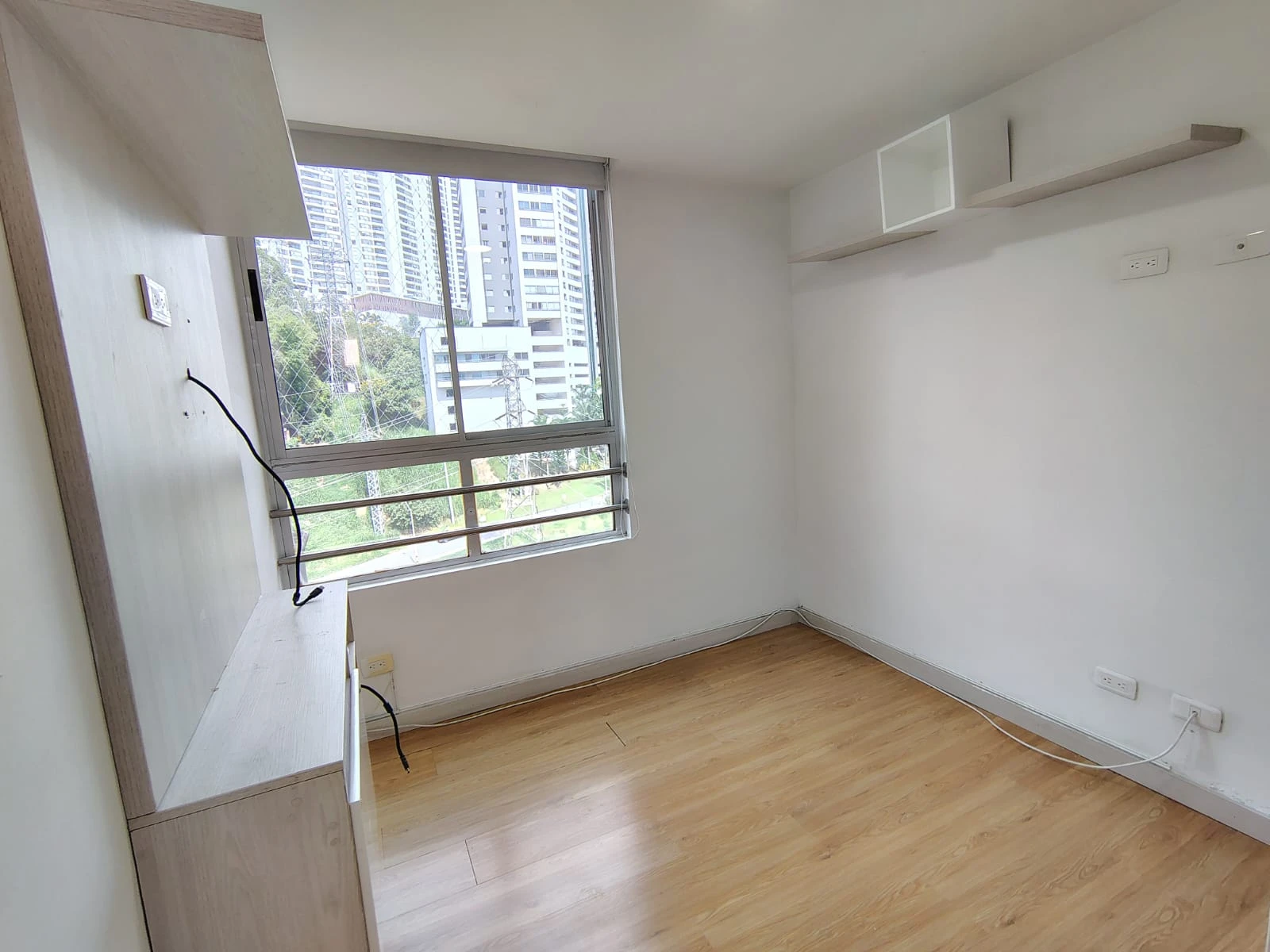 Penthouse en arriendo sector loma del Indio