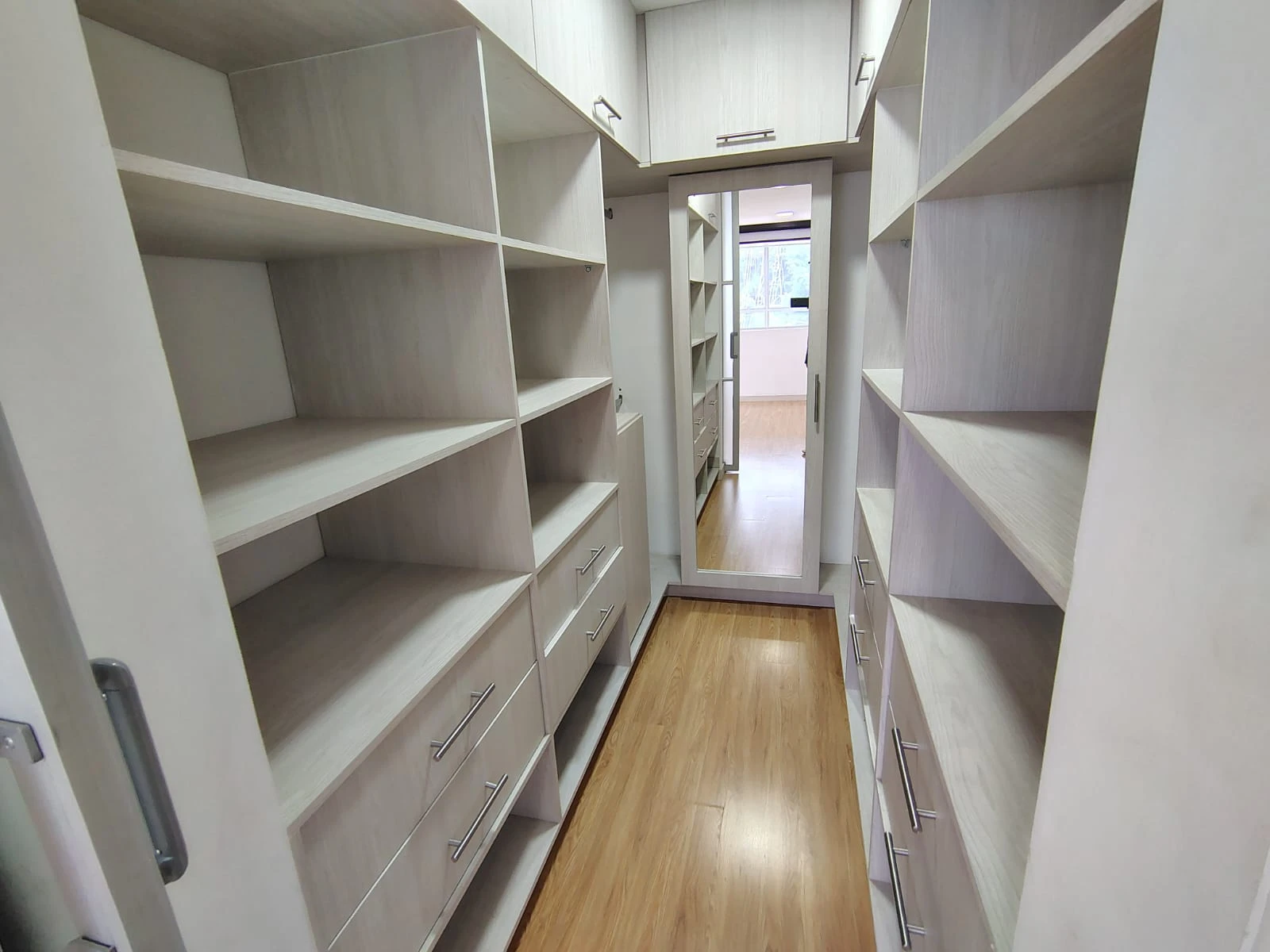 Penthouse en arriendo sector loma del Indio