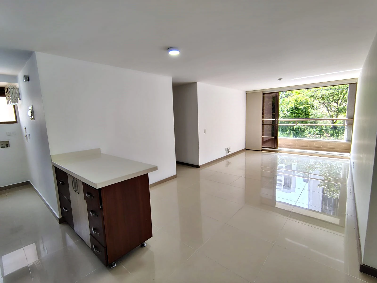 Apartamento en arriendo sector Loma de los Gonzalez