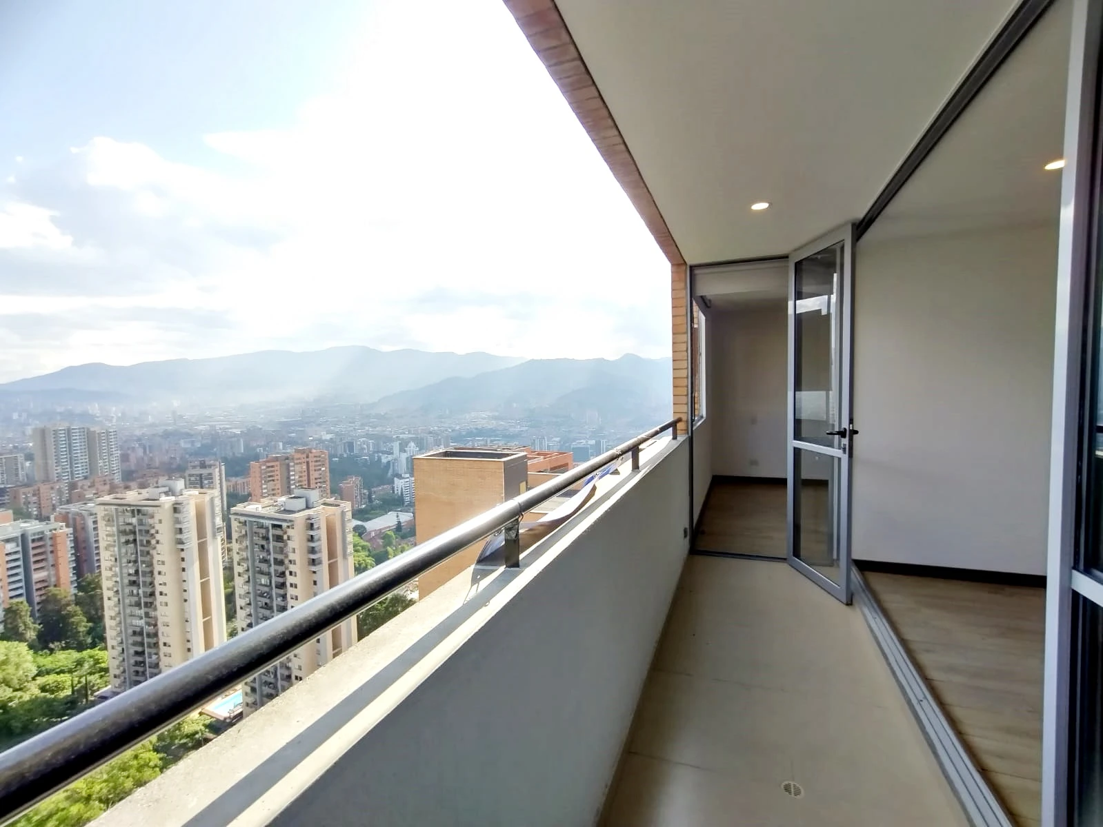 Apartaestudio en arriendo sector Loma de los González