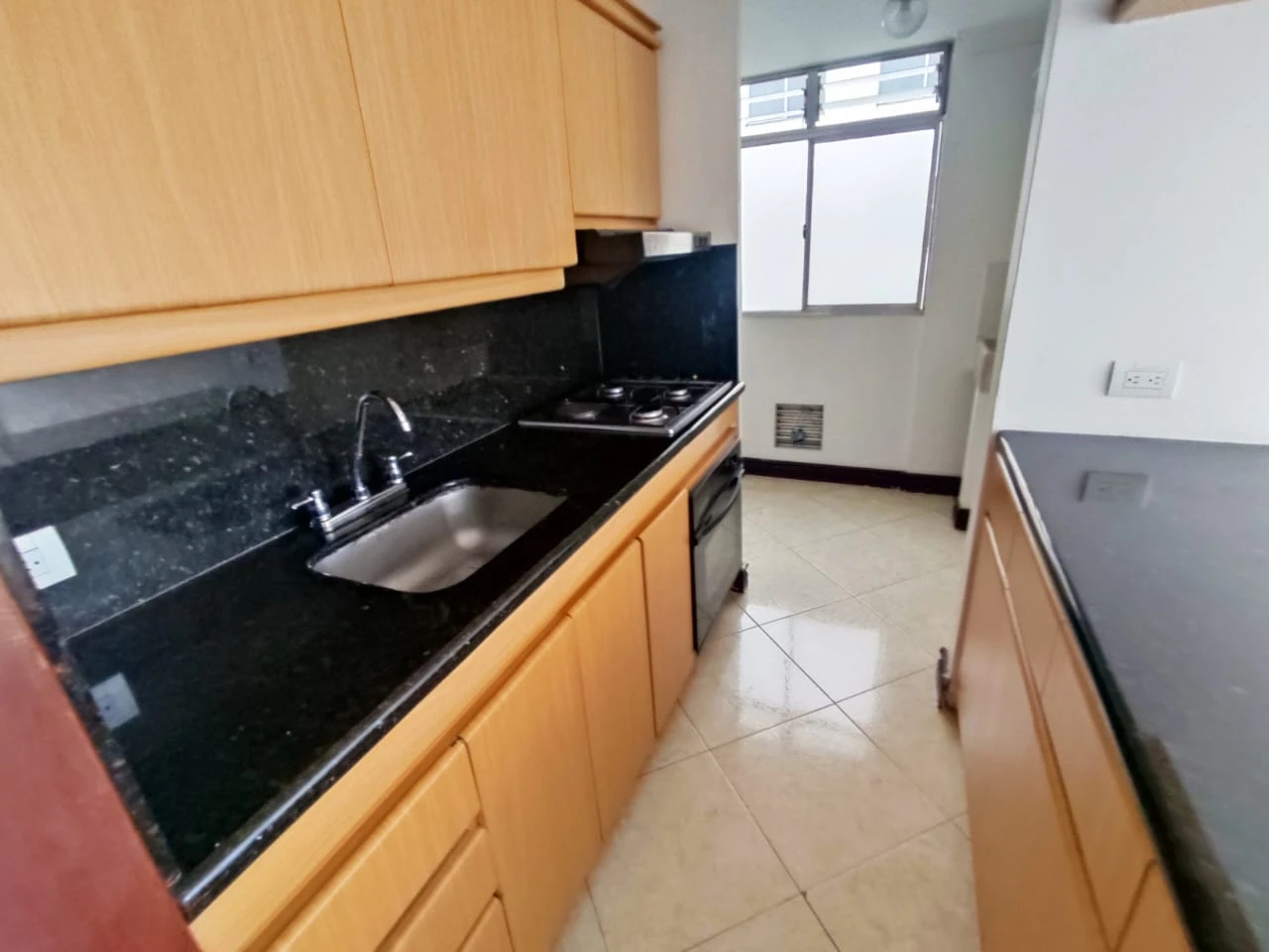 Apartaestudio  en arriendo sector Padre Marianito