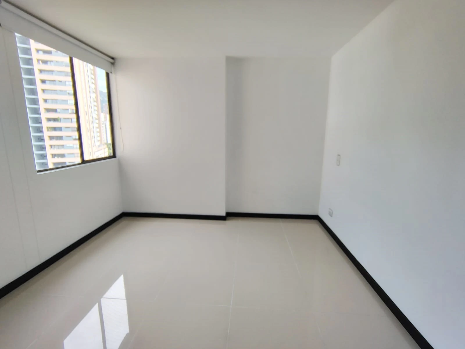 Apartamento en arriendo sector Loma de los Gonzalez
